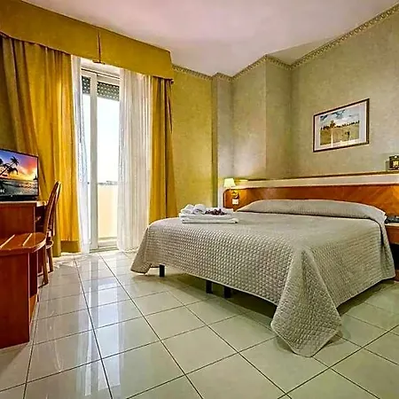 Отель Remin Plaza 4*