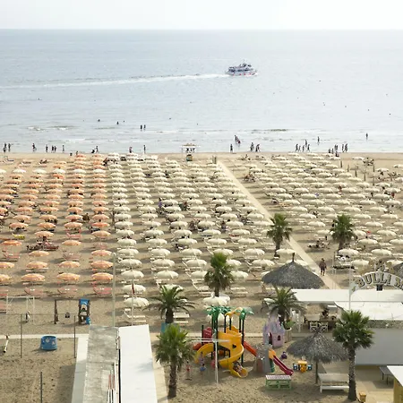 Remin Plaza