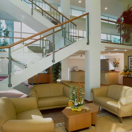 Remin Plaza Hotel 4*