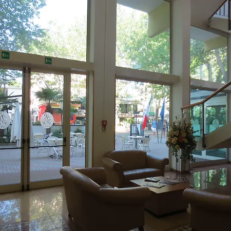 Remin Plaza Hotel