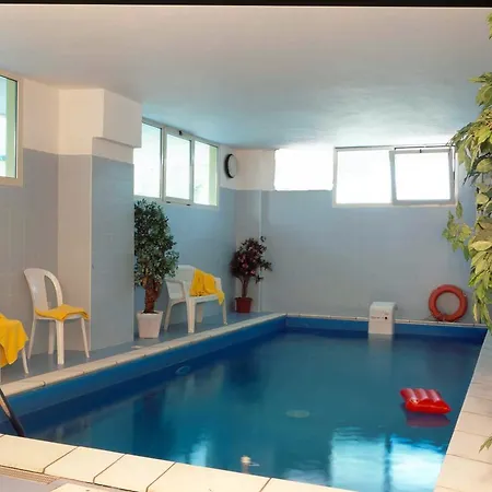 Remin Plaza Римини