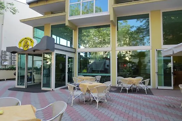 Remin Plaza מלון 4*