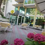 Remin Plaza 4*