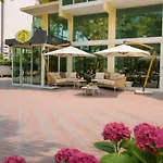 Remin Plaza Отель Римини