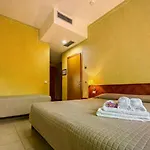 Remin Plaza 4*