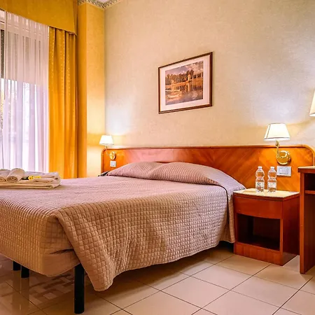 Remin Plaza Отель Римини